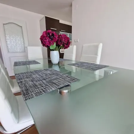 Majestic Apartmán *
